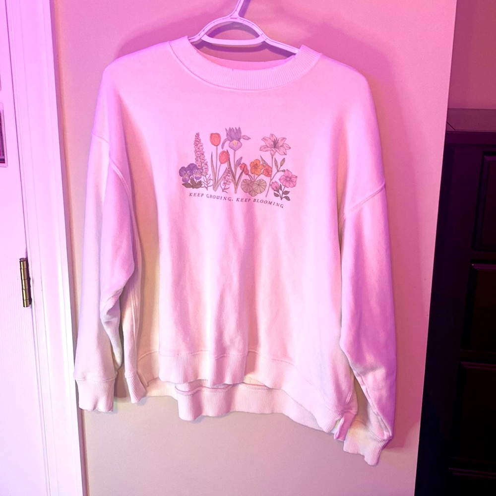 American Eagle oversized crewneck sweatshirt